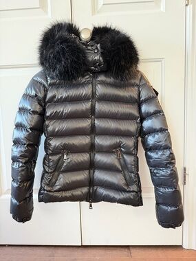 Authentic Moncler Badyf Faux Fur-Trimmed Down Jacket – Black (Size 0)